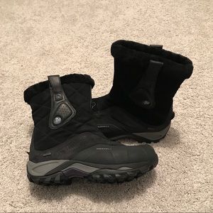 NWT Merrell Snow Boots
